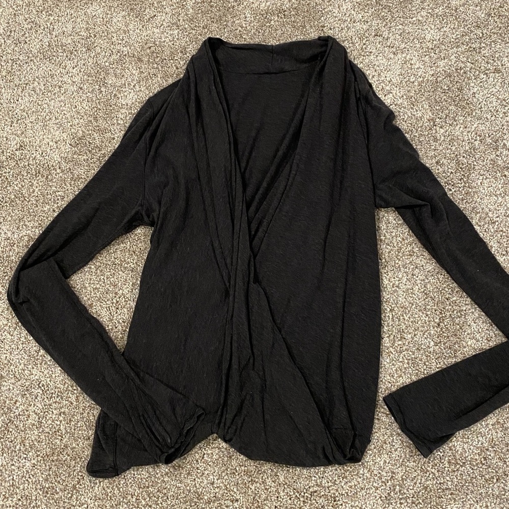 lululemon long sleeve wrap shirt size 6